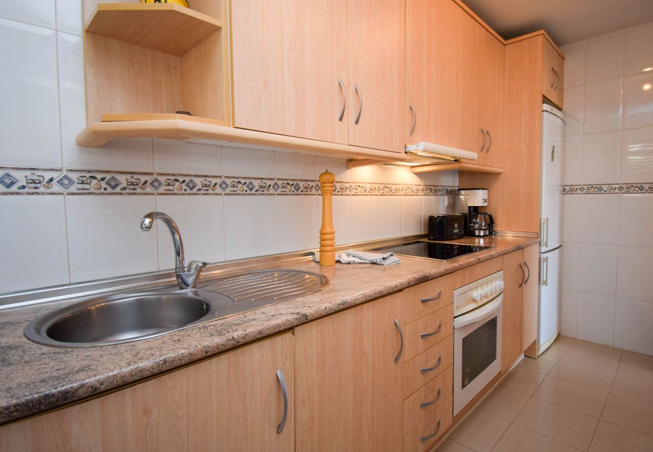 Apartamento en Fuengirola - Ref: 261 Apartamento en Carvajal con gran terraza y preciosas vistas al mar