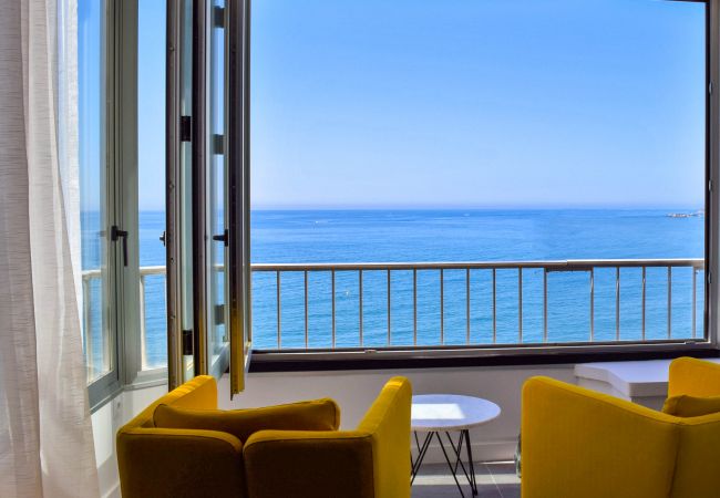 Apartamento en Fuengirola - Ref: 240 Precioso apartamento moderno con impresionantes vistas al mar