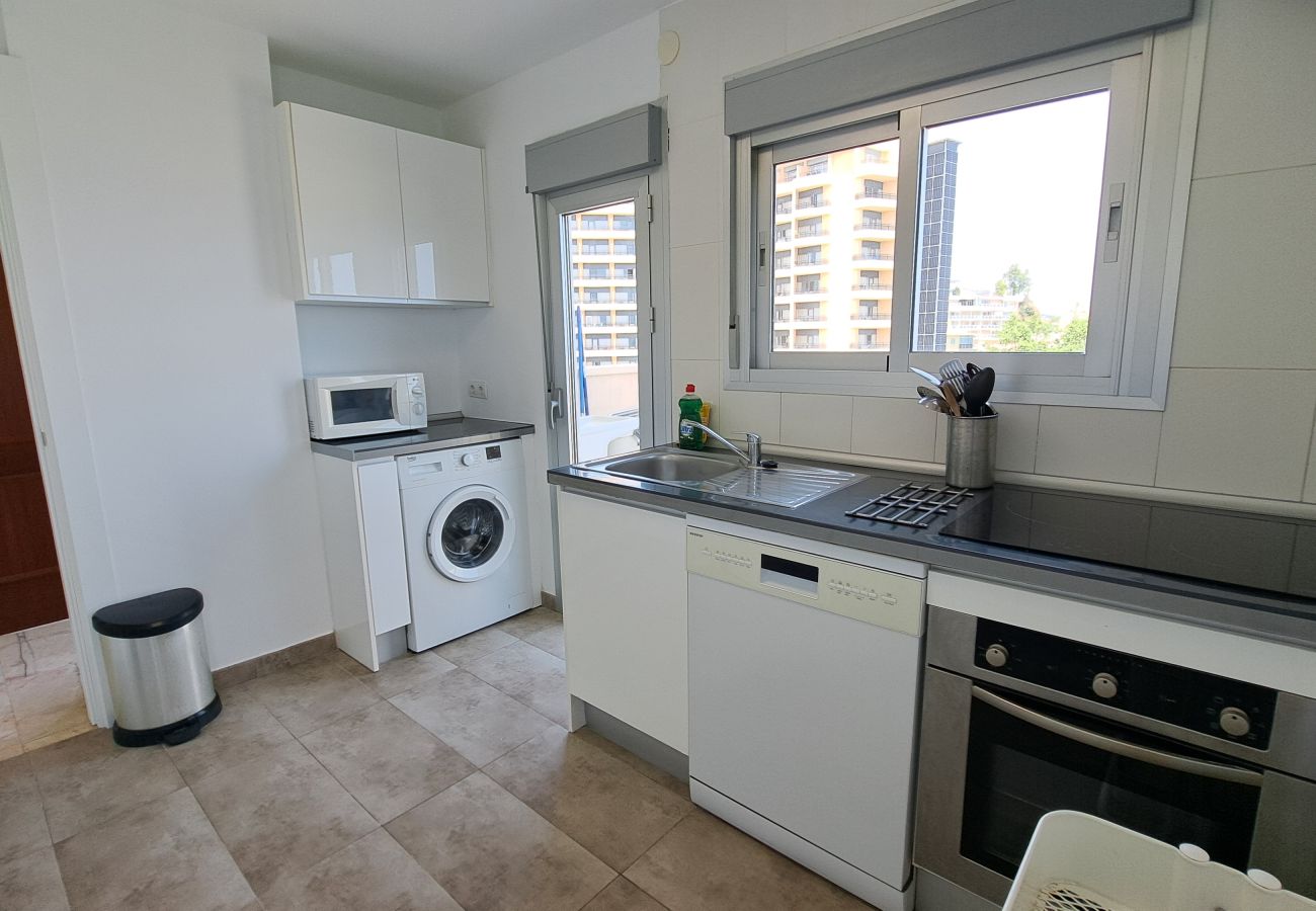Apartamento en Fuengirola - Ref: 222 Soleado apartamento en primera línea de playa con espectaculares vistas al mar y a Fuengirola