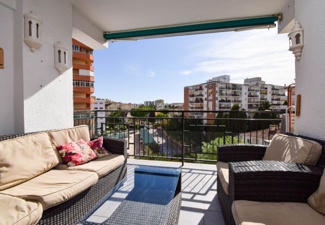 Apartamento en Fuengirola - Ref: 254 Apartamento con piscina y fantástica ubicación en Los Boliches