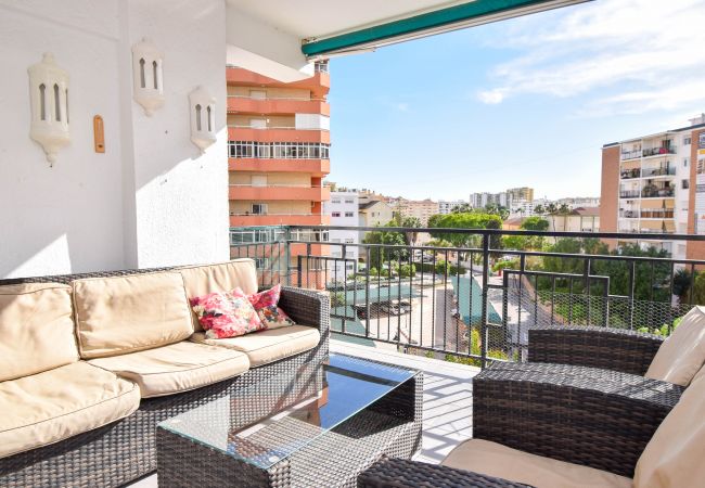 Apartamento en Fuengirola - Ref: 254 Apartamento con piscina y fantástica ubicación en Los Boliches