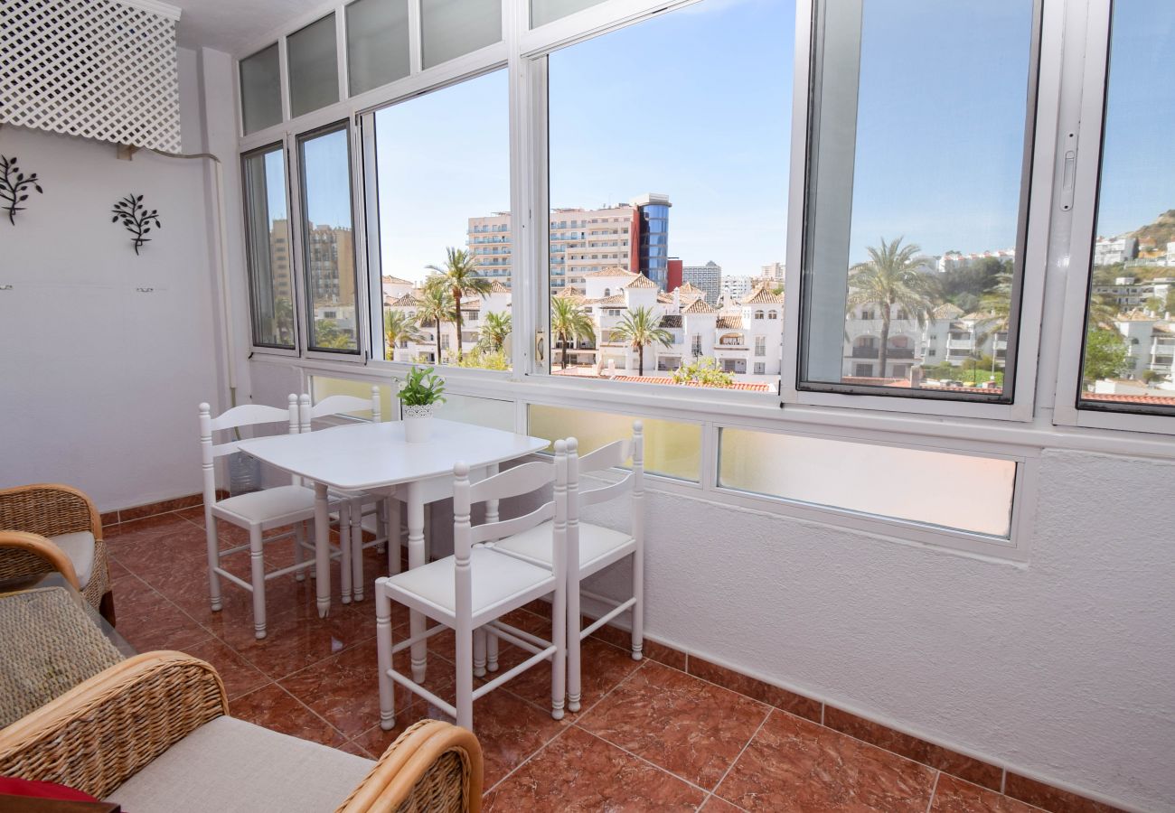 Apartamento en Benalmádena - Ref: 291 Apartamento con terraza y piscina cerca de la playa