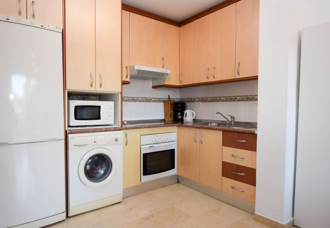Apartamento en Fuengirola - Ref: 226 Apartamento con vistas a la montaña cerca de la playa de Fuengirola y del Castillo Apartamento en Fuengirola - Ref: 226 Apartamento con vistas a la montaña cerca de la playa de Fuengirola y del Castillo