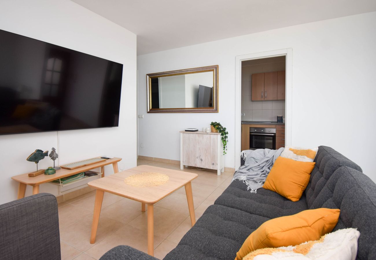 Apartamento en Fuengirola - Ref: 200 Piso en primera línea de playa con piscina e impresionantes vistas al mar