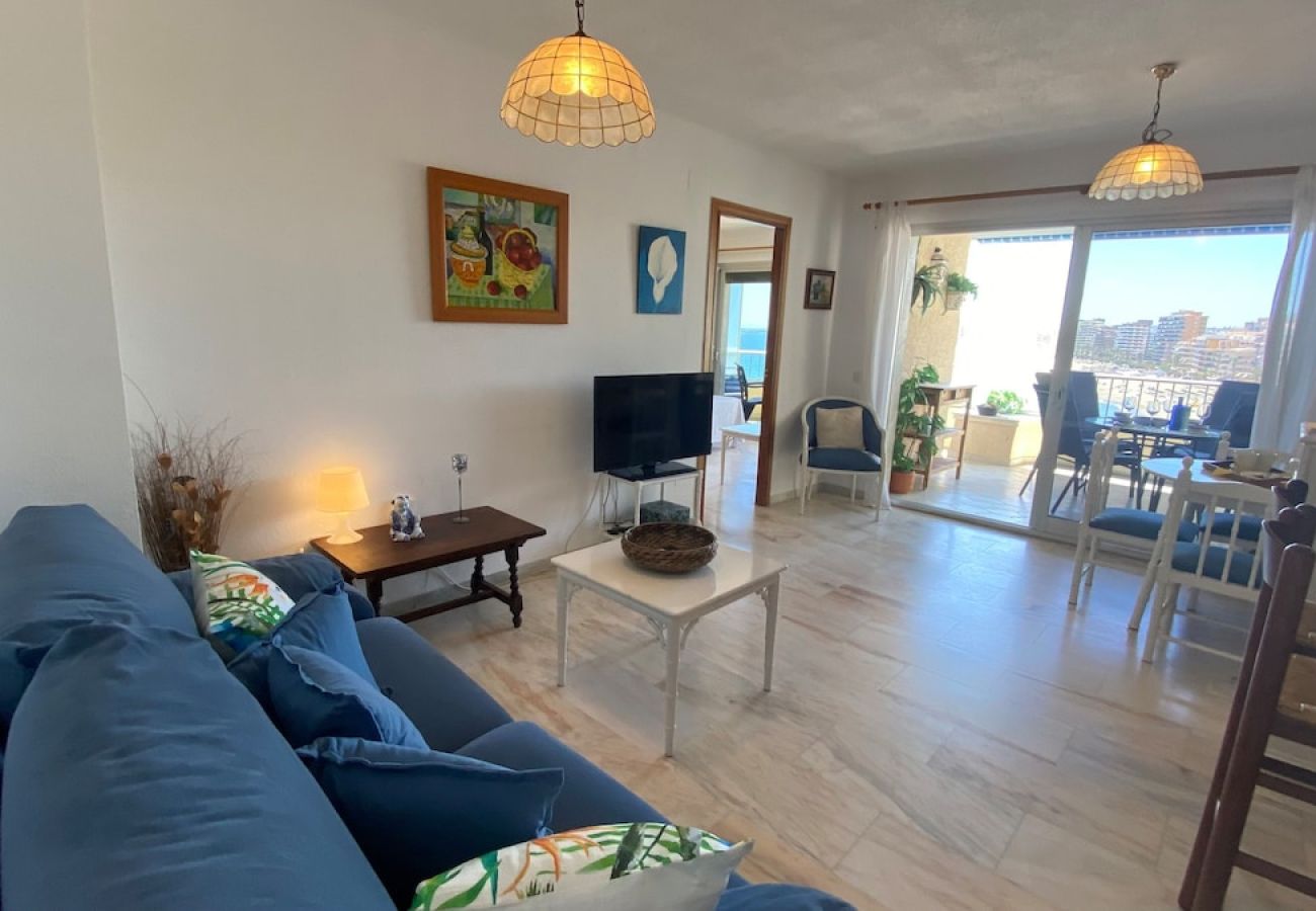Apartamento en Fuengirola - Ref: 270 Apartamento en primera línea de playa en Torreblanca con impresionantes vistas al mar