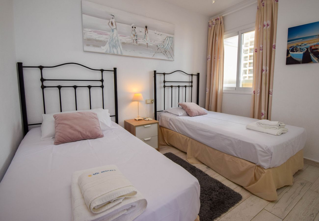 Apartamento en Fuengirola - Ref: 271 Bonito apartamento en primera linea con vistas al mar