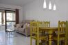 Apartamento en Fuengirola - Ref: 282 Apartamento en complejo frente al mar con vistas al jardín y a la piscina