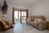 Apartamento en Fuengirola - Ref: 282 Apartamento en complejo frente al mar con vistas al jardín y a la piscina