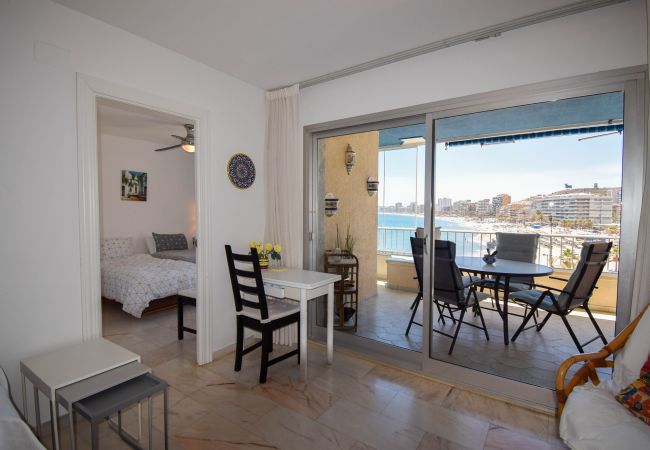 Apartamento en Fuengirola - Apartamento de 2 dormitorios en primera línea de playa en Torreblanca 