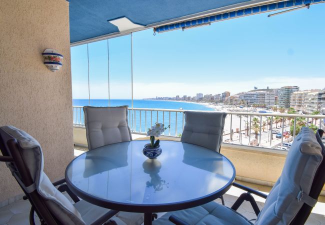 Apartamento en Fuengirola - Apartamento de 2 dormitorios en primera línea de playa en Torreblanca 