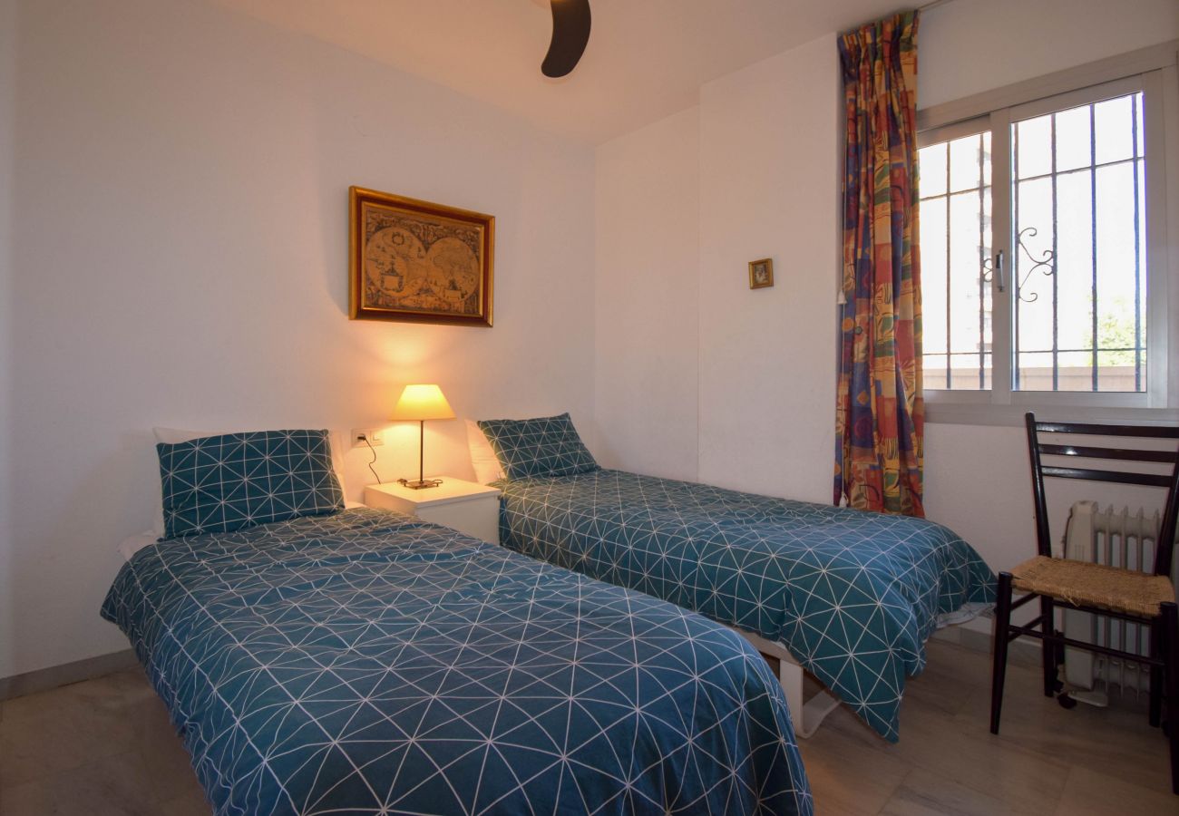 Apartamento en Fuengirola - Apartamento de 2 dormitorios en primera línea de playa en Torreblanca 