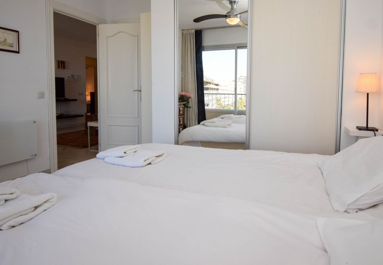 Apartamento en Fuengirola - Apartamento de 2 dormitorios en primera línea de playa en Torreblanca 