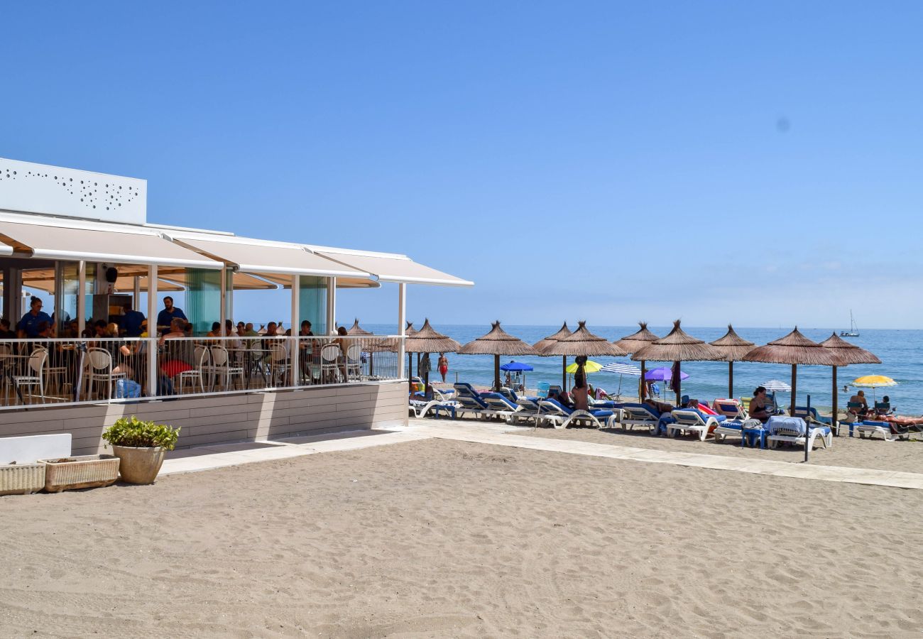 Apartamento en Fuengirola - Apartamento de 2 dormitorios en primera línea de playa en Torreblanca 
