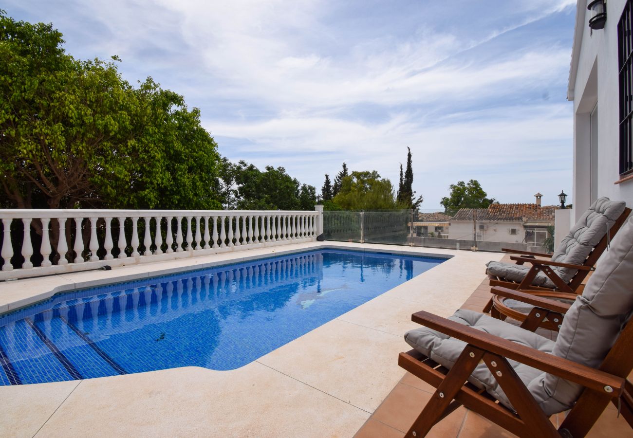 Villa en Fuengirola - Ref: 310 Precioso chalet independiente en Torreblanca con piscina privada