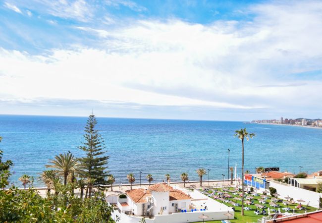 Apartamento en Fuengirola - Ref: 312 Ático con 2 dormitorios en Torreblanca con vistas al mar y piscina