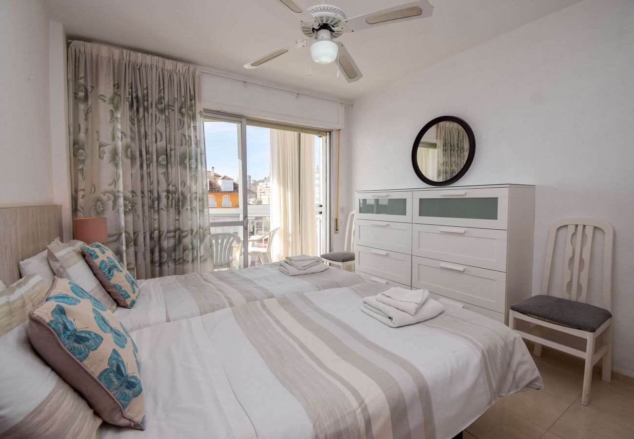 Apartamento en Fuengirola - Ref: 227 Apartamento en primera línea de playa con piscina y vistas al mar en Torreblanca