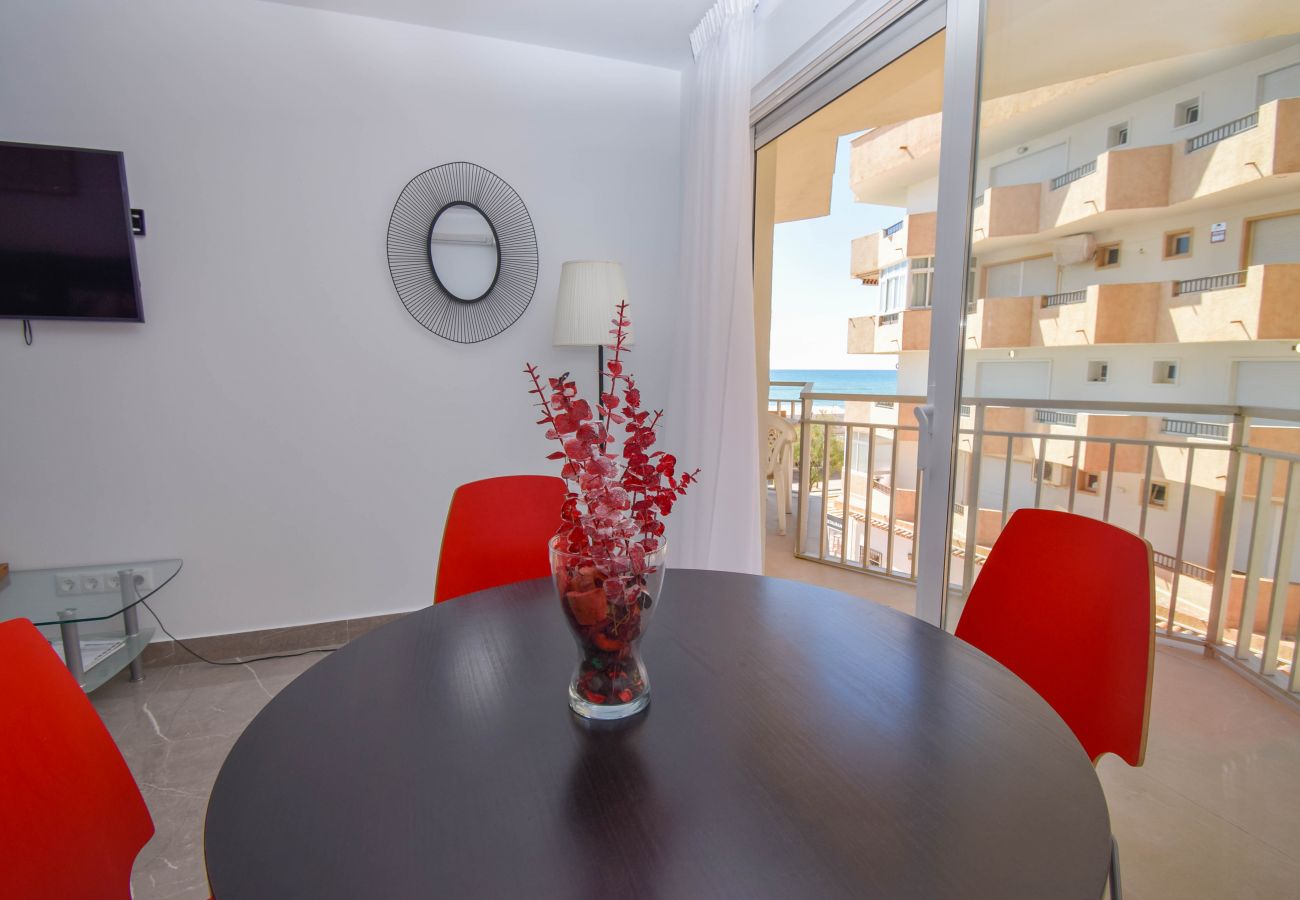 Apartamento en Fuengirola - Ref: 302 Apartamento en primera línea en el popular edif Riverina