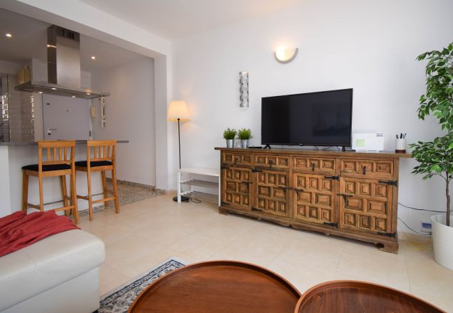 Apartamento en Fuengirola - Ref: 278 Apartamento de playa con piscina y parking