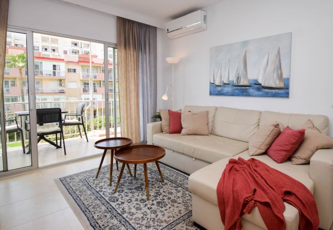 Apartamento en Fuengirola - Ref: 278 Apartamento de playa con piscina y parking