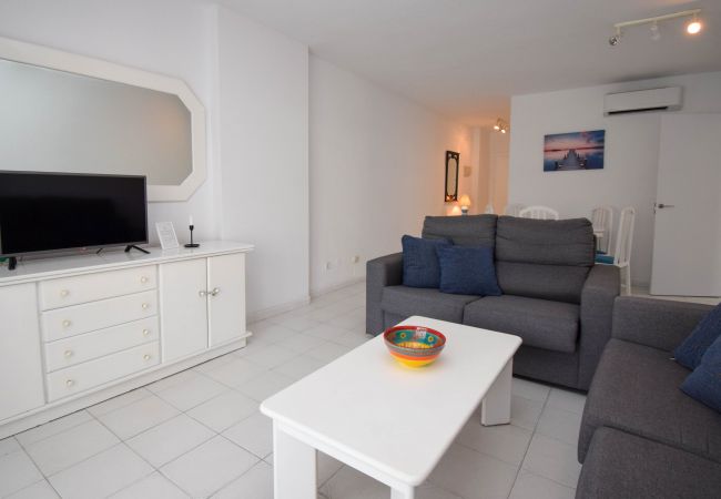 Apartamento en Fuengirola - Ref: 265 Apartamento junto a la playa y club de padel en Los Boliches