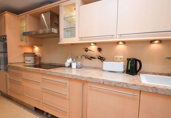 Apartamento en Fuengirola - Ref: 298 Amplio piso con 3 dormitorios/2 baños en primera línea de mar con vistas al mar Apartamento en Fuengirola - Ref: 298 Amplio piso con 3 dormitorios/2 baños en primera línea de mar con vistas al mar
