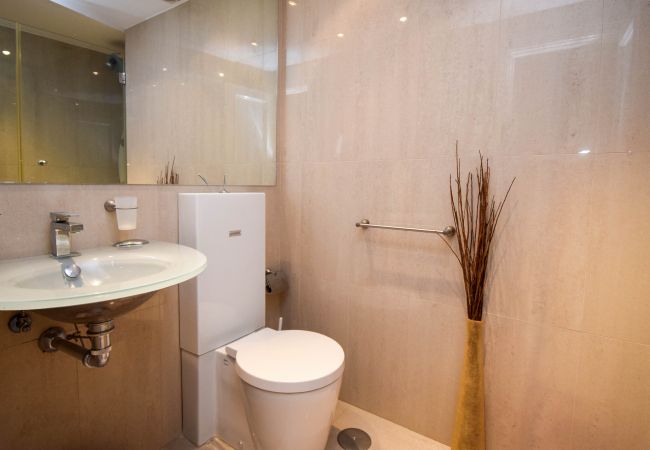 Apartamento en Fuengirola - Ref: 298 Amplio piso con 3 dormitorios/2 baños en primera línea de mar con vistas al mar Apartamento en Fuengirola - Ref: 298 Amplio piso con 3 dormitorios/2 baños en primera línea de mar con vistas al mar
