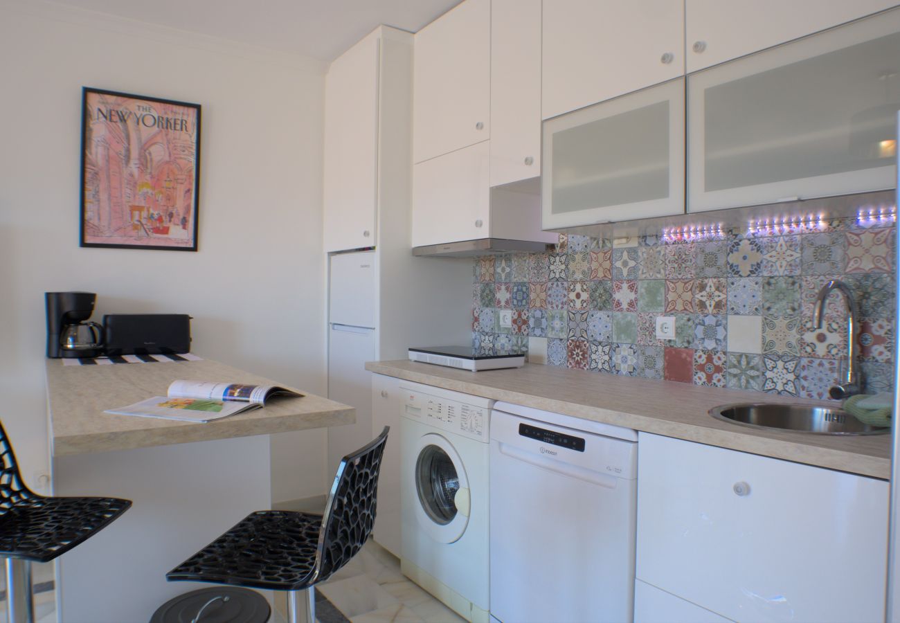 Apartamento en Mijas Costa - Ref: 294 Apartamento de 1 dormitorio con gran terraza en Pueblo Aida junto a Mijas Golf
