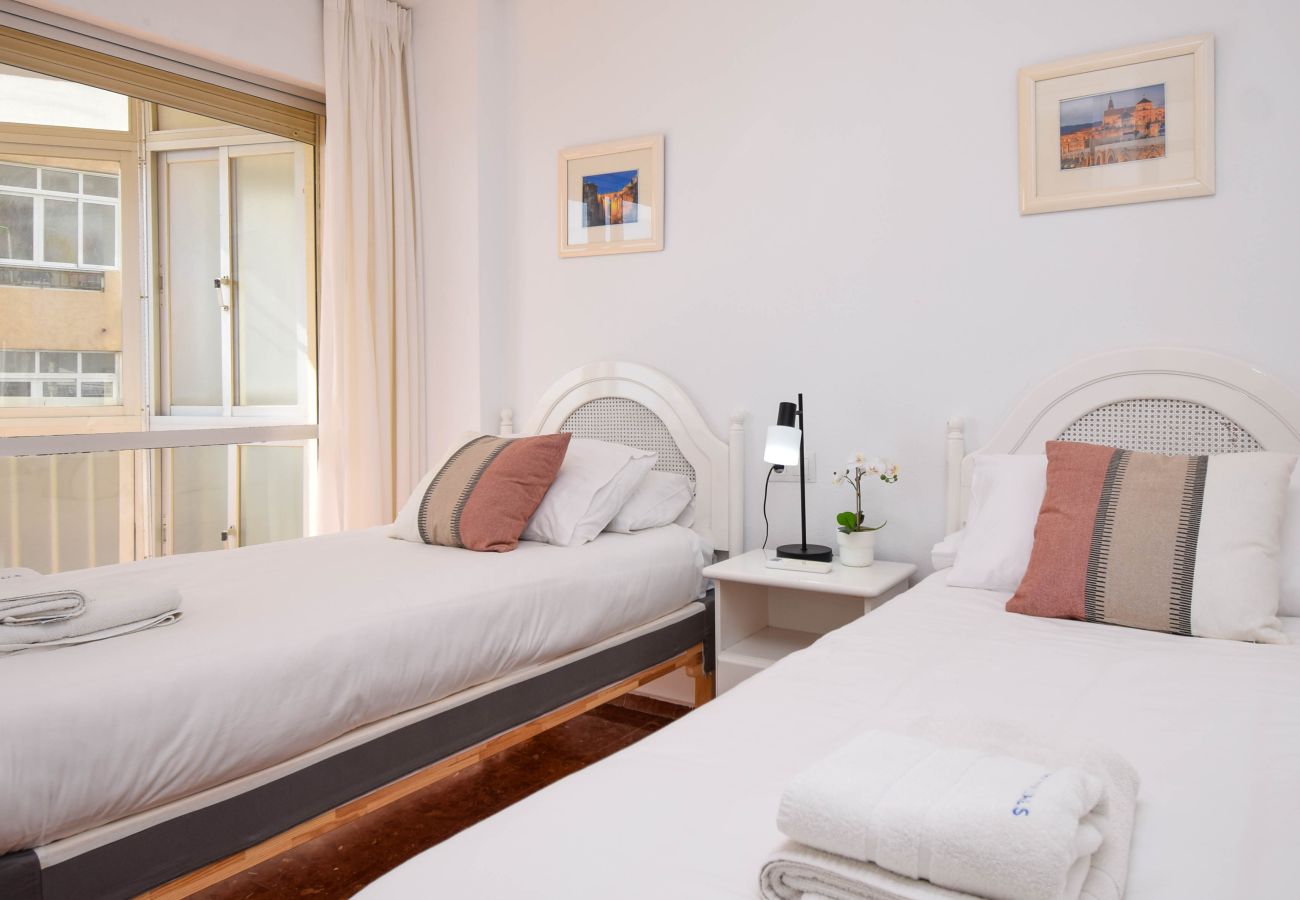 Apartamento en Fuengirola - Ref: 320 Apartamento en primera línea de playa en Torreblanca con impresionantes vistas al mar