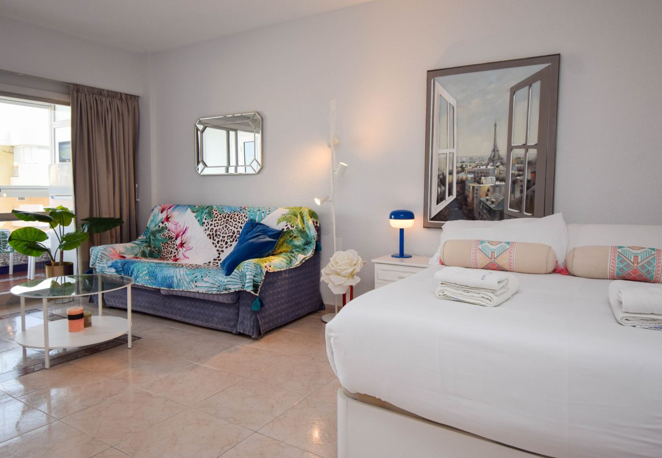 Estudio en Fuengirola - Ref: 201