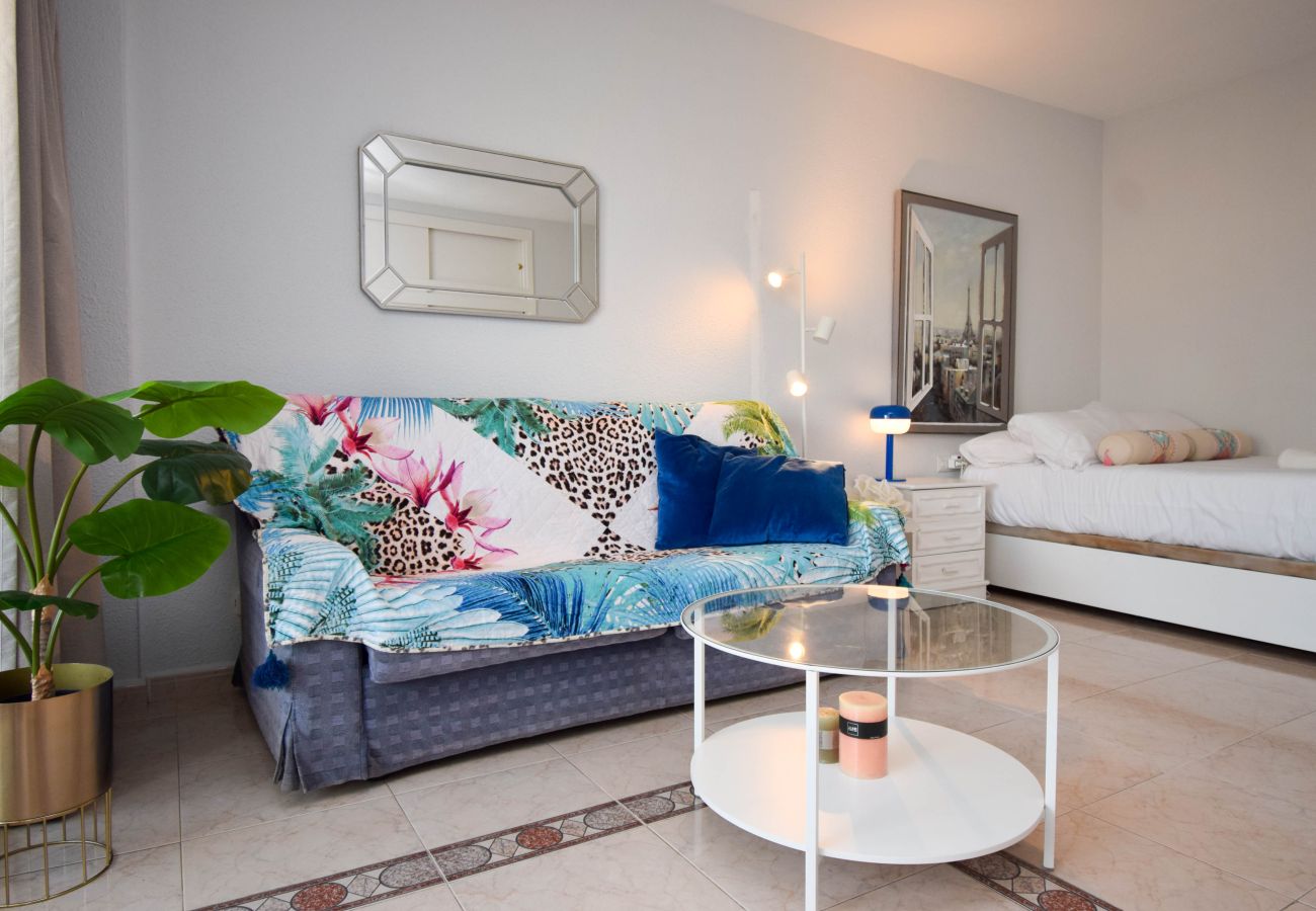 Estudio en Fuengirola - Ref: 201