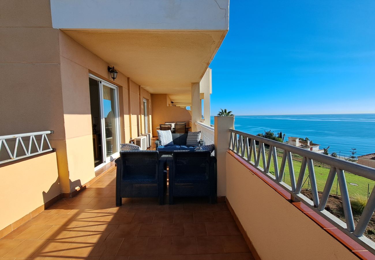 Apartment in Fuengirola - Ref: 261 Apartment in Carvajal with big terrace and lovely sea views