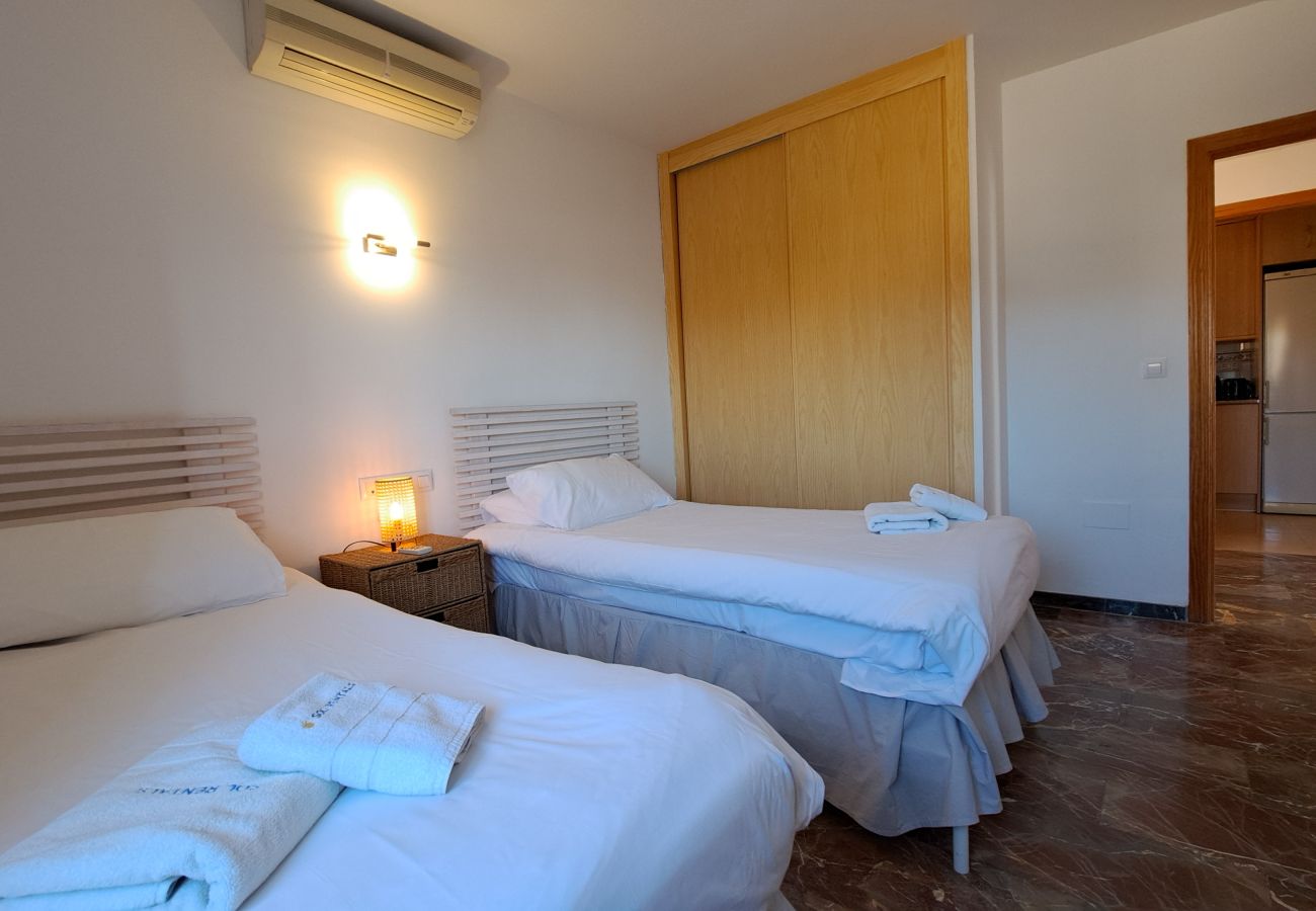 Apartment in Fuengirola - Ref: 261 Apartment in Carvajal with big terrace and lovely sea views