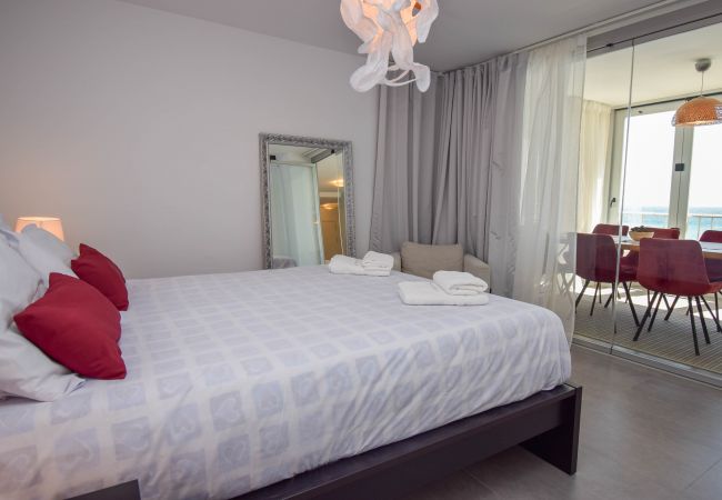 Apartment in Fuengirola - Ref: 307 Modern beachfront apartment in Torreblanca with stunning sea views Apartment in Fuengirola - Ref: 307 Modern beachfront apartment in Torreblanca with stunning sea views