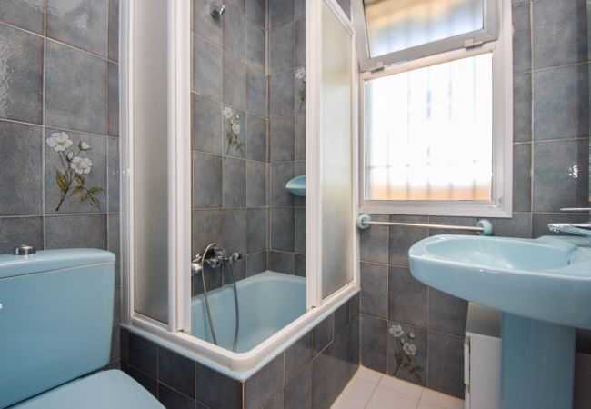 Apartment in Fuengirola - Ref: 222 Sunny beachfront apartment with spectacular views of the sea and Fuengirola Apartment in Fuengirola - Ref: 222 Sunny beachfront apartment with spectacular views of the sea and Fuengirola