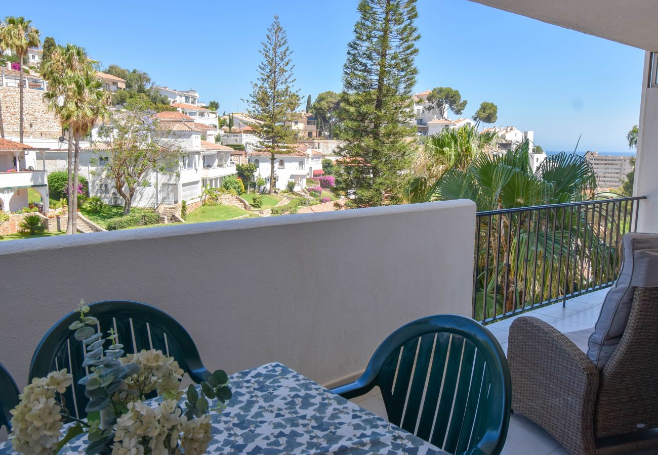Apartment in Fuengirola - Ref: 212 Two bedroom apartment with large terrace close to the beach