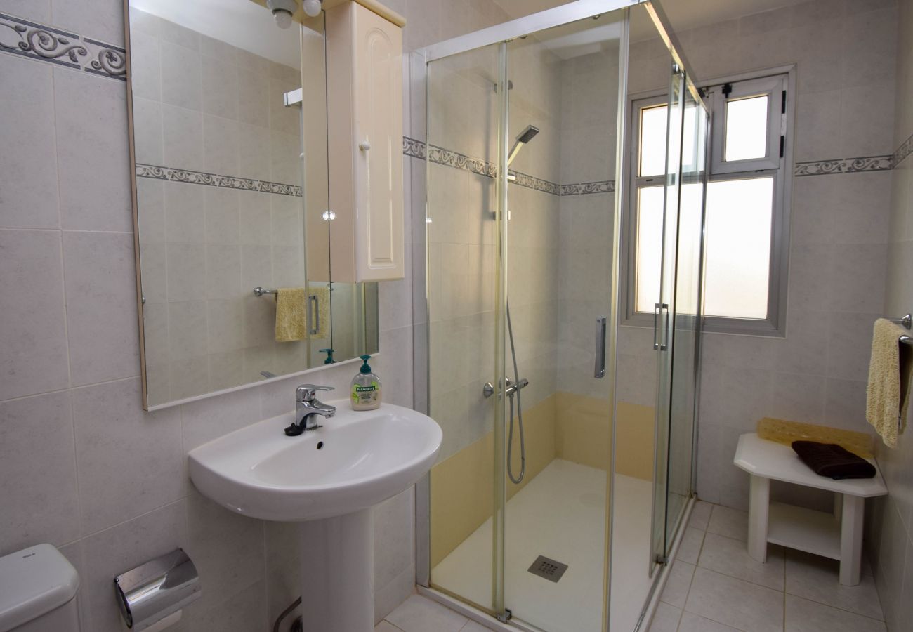 Apartment in Fuengirola - Ref: 202  Two bedroom beachfront apartment in Torreblanca 
