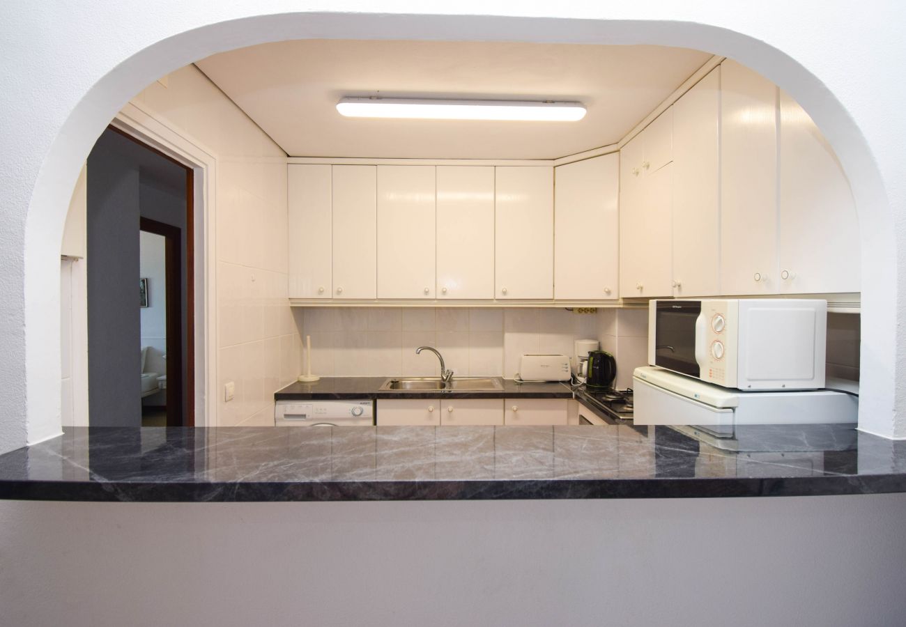 Apartment in Fuengirola - Ref: 237 Beachfront apartment in Carvajal with amazing sea views