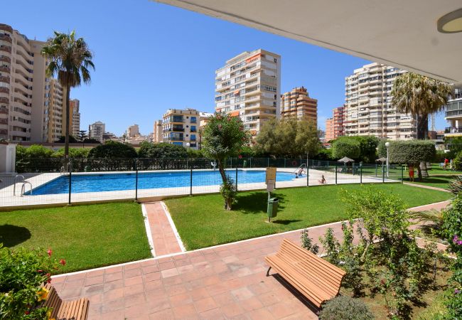 Apartment in Fuengirola - Ref: 228 Beachfront 1 bed apartment with sea views in Los Boliches