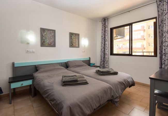 Apartment in Fuengirola - Ref: 248 Apartment in beachfront community with sea views and swimming pool Apartment in Fuengirola - Ref: 248 Apartment in beachfront community with sea views and swimming pool