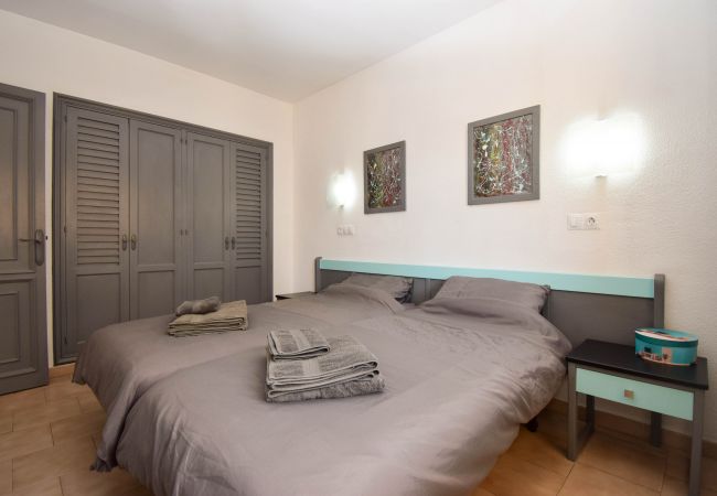 Apartment in Fuengirola - Ref: 248 Apartment in beachfront community with sea views and swimming pool Apartment in Fuengirola - Ref: 248 Apartment in beachfront community with sea views and swimming pool