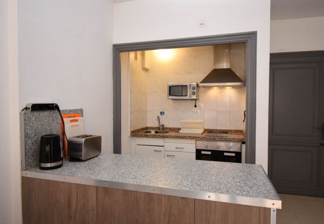 Apartment in Fuengirola - Ref: 248 Apartment in beachfront community with sea views and swimming pool Apartment in Fuengirola - Ref: 248 Apartment in beachfront community with sea views and swimming pool