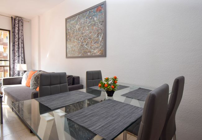 Apartment in Fuengirola - Ref: 248 Apartment in beachfront community with sea views and swimming pool Apartment in Fuengirola - Ref: 248 Apartment in beachfront community with sea views and swimming pool