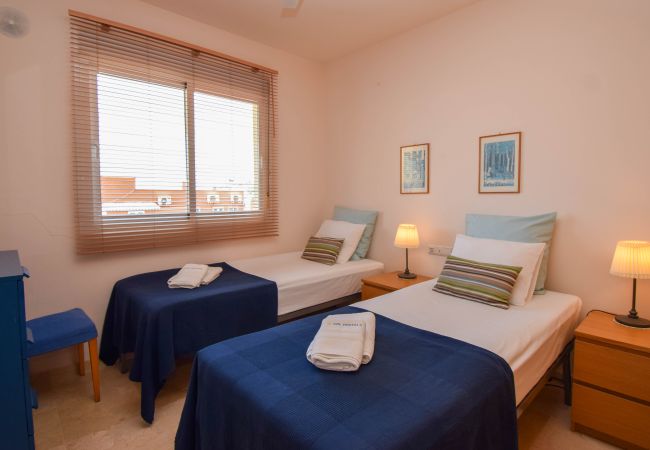 Apartment in Fuengirola - Ref: 295 Apartment with pool 2 min from beach Apartment in Fuengirola - Ref: 295 Apartment with pool 2 min from beach
