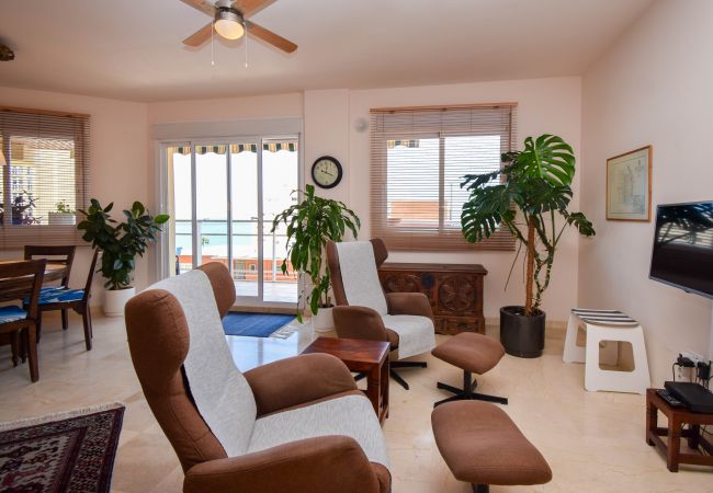 Apartment in Fuengirola - Ref: 295 Apartment with pool 2 min from beach Apartment in Fuengirola - Ref: 295 Apartment with pool 2 min from beach