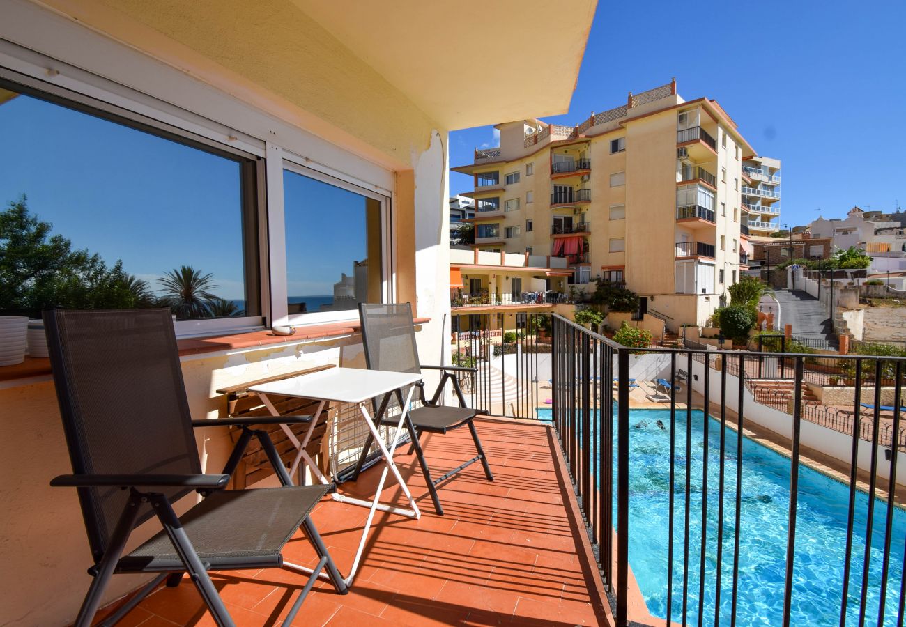 Apartment in Fuengirola - Ref: 250 Modern 1 bedroom apartment overlooking the pool with sea view