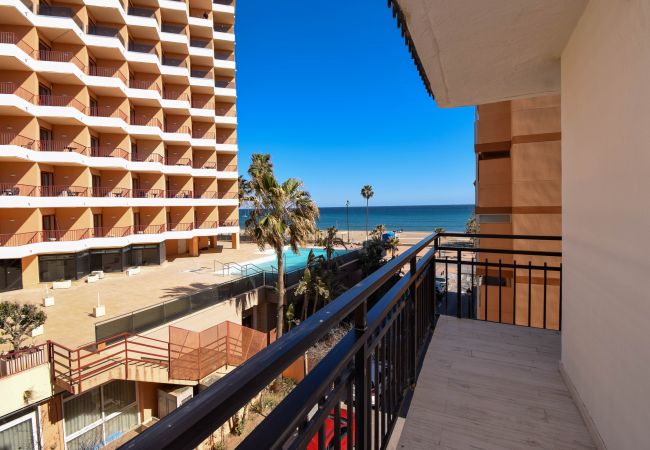 Apartment in Fuengirola - Ref: 255 Corner apartment with terrace and sea views in Los Boliches Apartment in Fuengirola - Ref: 255 Corner apartment with terrace and sea views in Los Boliches