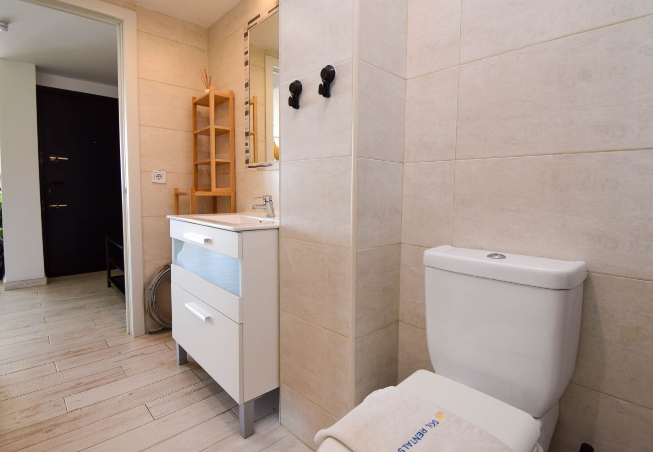 Apartment in Fuengirola - Ref: 255 Corner apartment with terrace and sea views in Los Boliches