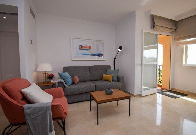 Apartment in Fuengirola - Ref: 245 Modern apartment in Mijas/Fuengirola with sea views in popular family resort