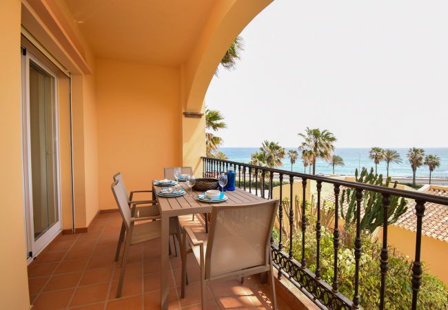 Apartment in Fuengirola - Ref: 245 Modern apartment in Mijas/Fuengirola with sea views in popular family resort