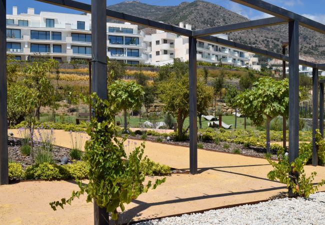 Apartment in Fuengirola - Ref: 273 Luxury modern garden apartment in the popular resort Higueron West